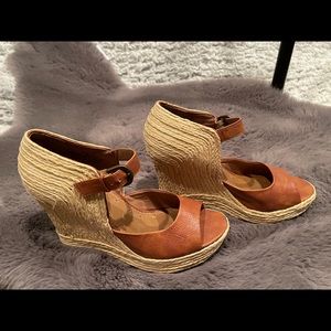 Size 7 gorgeous wicker and cognac coloured wedges.
